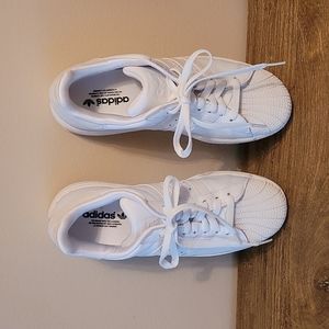 Adidas Superstar - Big Kids size 6